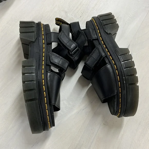 Dr Martens Ricki-3 Strap Sandal Size 6 New - Picture 6 of 12